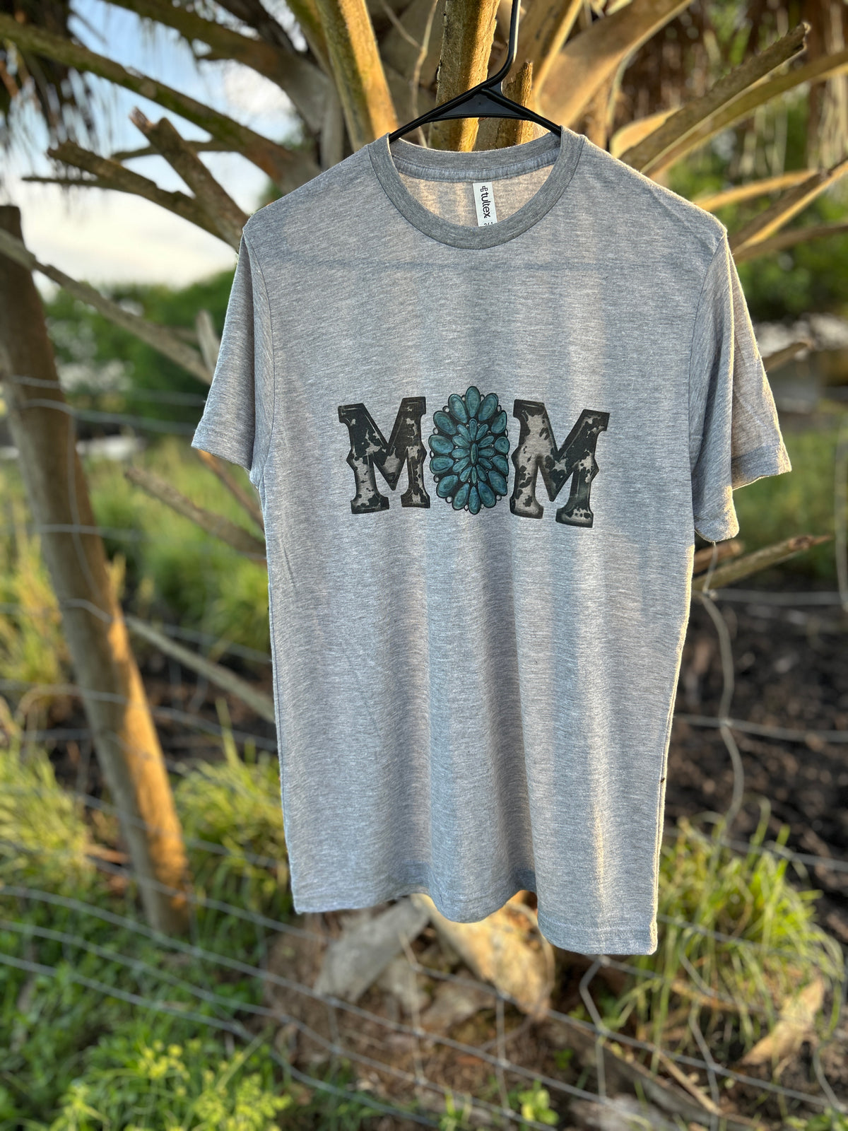 Western "MOM" Graphic Tee